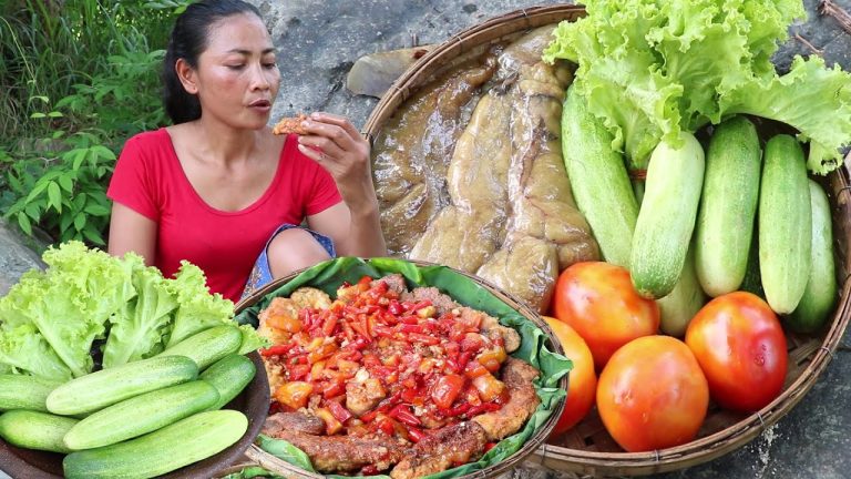 Wow! Watering mouth with Egg fish recipes – Egg fish Cooking with Tomato spicy Tasty delicious