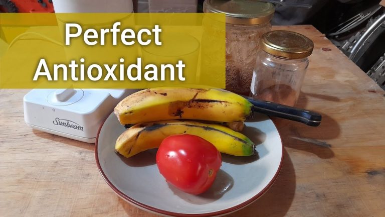 Antioxidant Drink | Banana Tomato Smoothie Recipe #mondaysmoothies #smoothierecipes