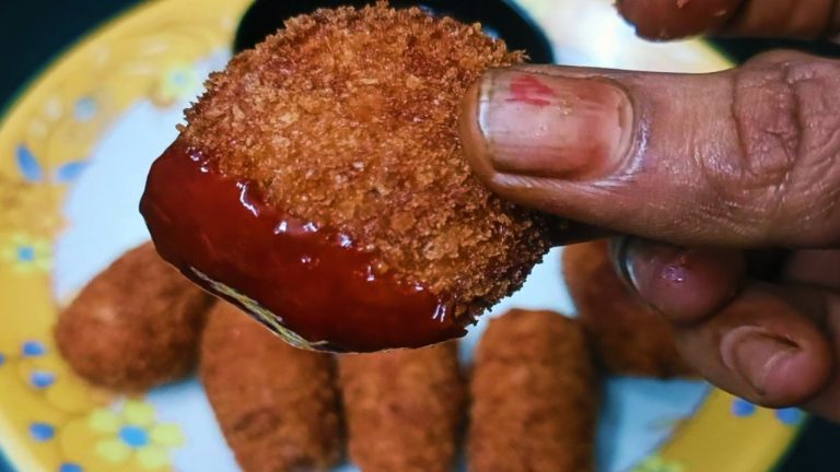 Chicken Nuggets Recipe 😋|| సింపుల్ గా చికెన్ నగ్గెట్స్ ఇంట్లోనే చేసేయండి|| Chicken Recipes InTelugu