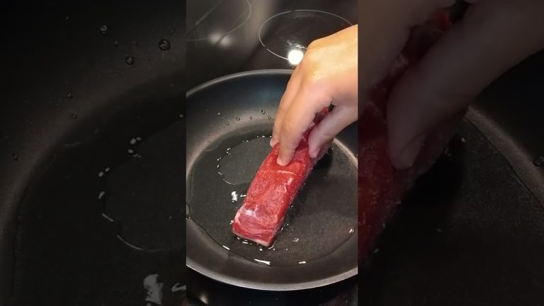 Steak n frites😋 #cooking #food #shortsfeed #fyp