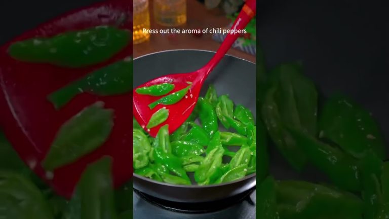 EASY & QUICK CHINESE Stir Fried Pork with Green Peppers RECIPE #recipe #Chinese food #pork