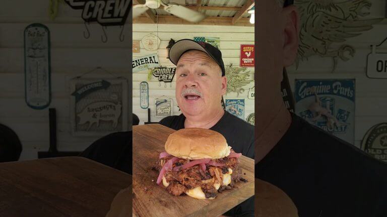 BBQ PULLED Pork Smash Burger for Smash Burger Sunday