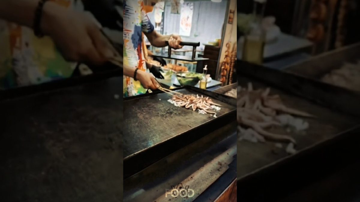 Fresh squid with plenty of seasoning- Food and drinks you need to try #shorts