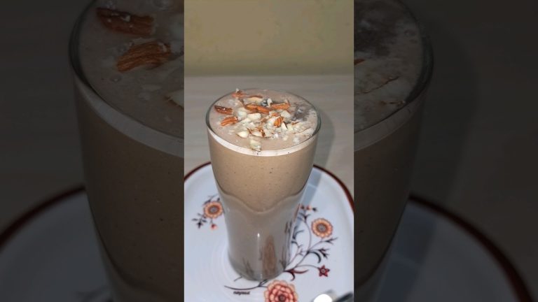 Smoothiee 🤤 summer special #summerdrink #shorts #smoothie #trending #breakfast