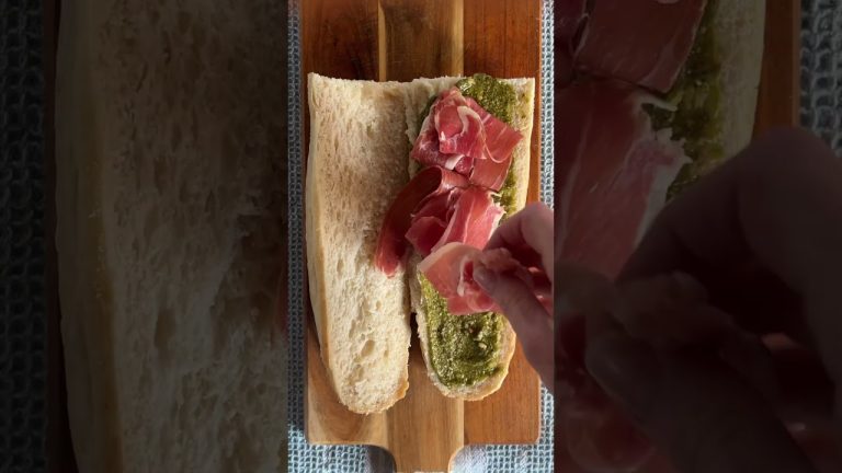 Tomato, Pesto, Prosciutto and Mozzarella Baguette Recipe #recipes #lunch #food #bread #italian