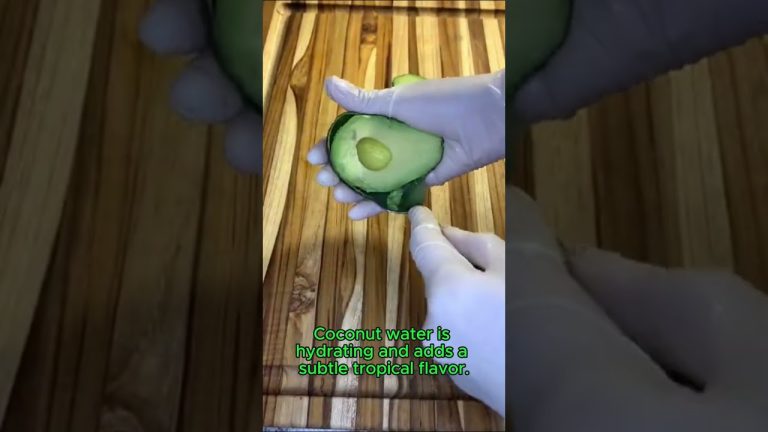 Amazing Aloe Avocado Smoothie Recipe | Refreshing & Healthy Superfood Drink!