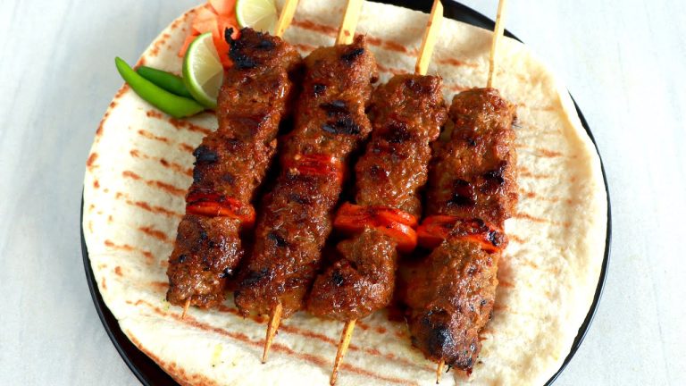 কয়েক টুকরো গরুর মাংস দিয়ে নামি দামি রেস্টুরেন্টের মত বিফ সাসলিক তৈরি করুন। Beef Shashlik