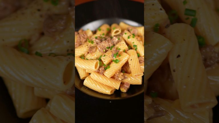 Creamy beef cheese pasta 🤤 #shorts #pasta