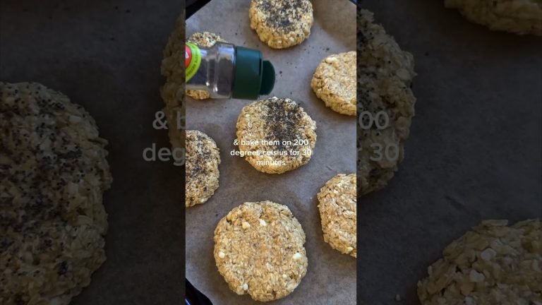 High Protein Breakfast Rolls from @julieandcamilla