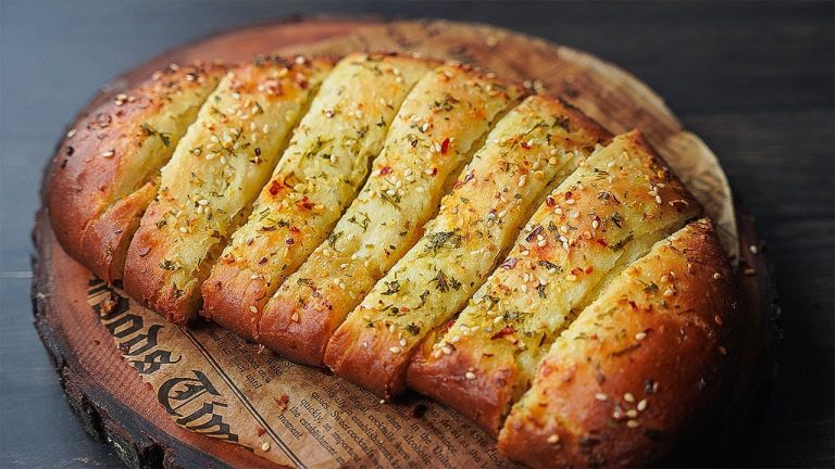 Garlic Bread Recipe | No Egg No Oven Garlic Bread Recipe | Yummy