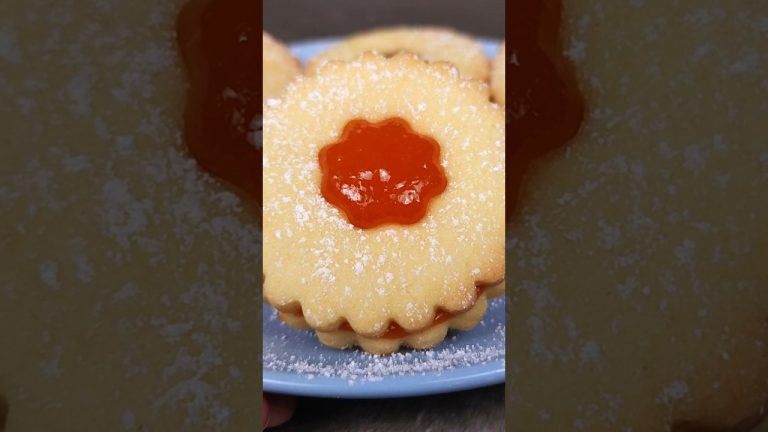 Delicious & Soft Linzer Cookie Recipe 😋🍓🍪🤩 #cookies #dessert #recipe #shorts