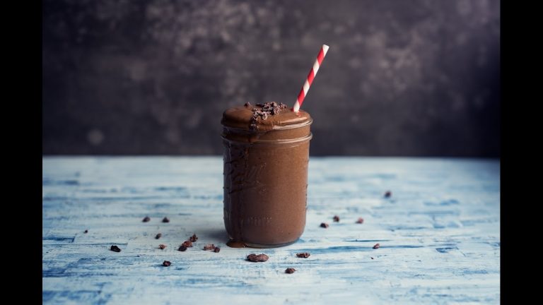 Healthy Cafe Mocha Smoothie Shake | Slenderberry