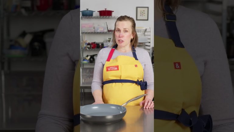 Nonstick Vs Ceramic Skillets #Shorts