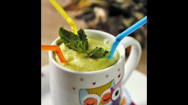 Pineapple, Banana and Avocado Smoothie