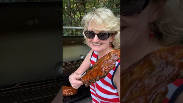 BBQ Baby Back Ribs #southernwoman #southerncooking #recipe in description