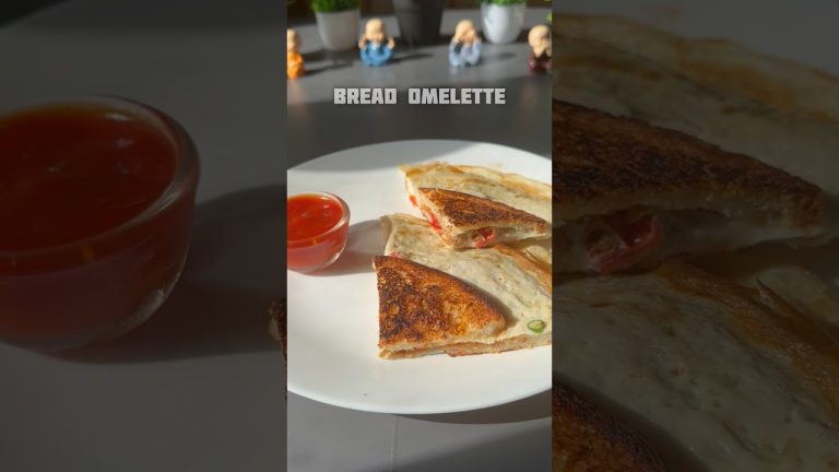 Bread Omelette Recipe #shorts #omlet #snacks #viral