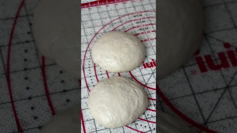 Make French Baguettes with Me 🥖 #recipe #makeitvegan #cooking #food