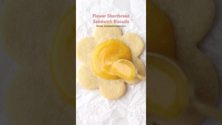 Easy 6-ingredient Flower Sandwich Biscuits 🌸 #biscuit #recipes #shortbread #baking #flowers