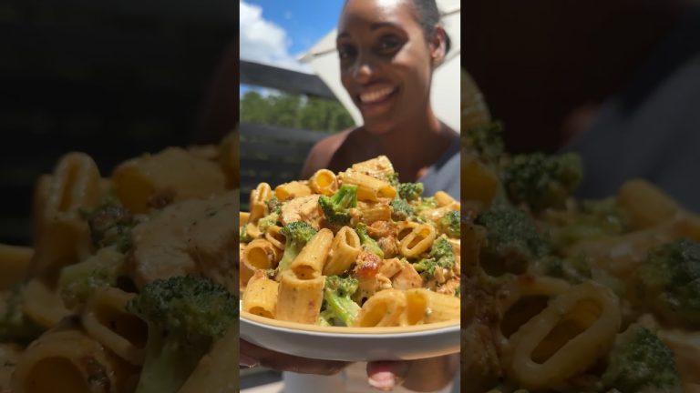 Chicken and Broccoli Rigatoni Alfredo Pasta #griddlerecipes #pasta