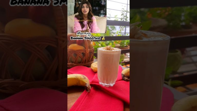 Shilpa Shetty Favourite Banana Smoothie Recipe 😋 #shorts #shilpashetty