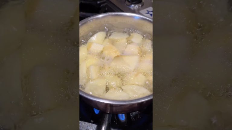 Viral Apple Chocolate Mousse | World Chocolate Day | Healthy Desserts