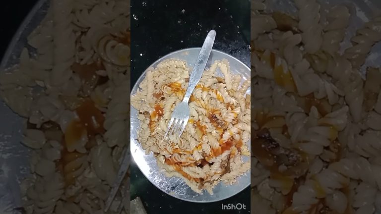 LIVE,LOVE, PASTA 🍝😋#shorts #short #food #foodie #viral #ytshortsvideo #youtubeshorts #explore #facts