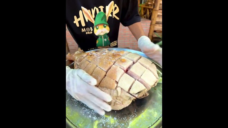 Unique cooking short by handsome chef #food #amazingchef #cooking #shorts  #chef #viral