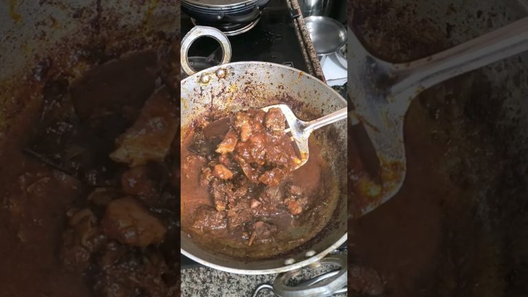 gravy wali Desi style chicken recipe #shortsfreed #virulshorts #recipe