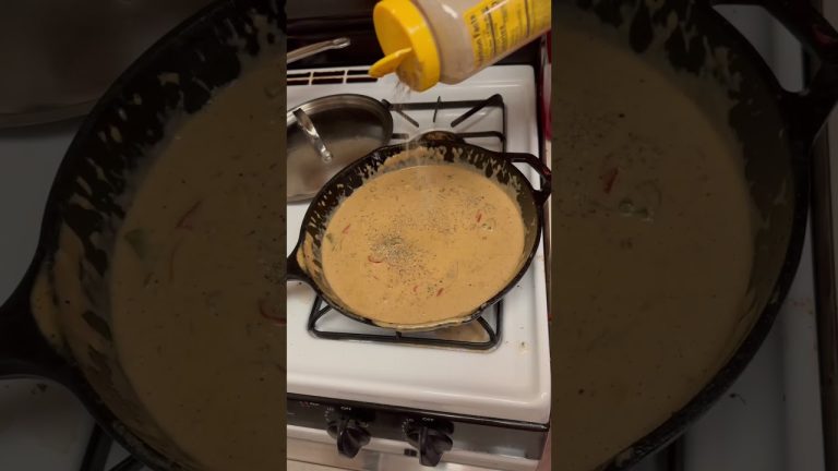 Making Rasta Pasta w/ Jerk Chicken👨🏽‍🍳 #catering #cookingathome #jerkchicken #rastapasta #cooking