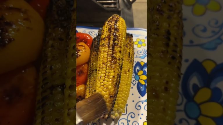 Summer is for BBQs with the friend group ❤️‍🔥 what’s on your menu? #bbq