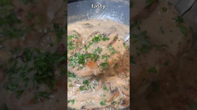 The creamiest mushroom chicken 🍄
