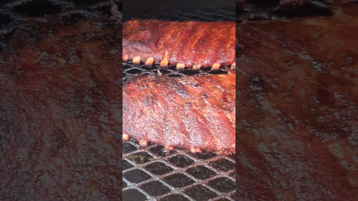 hot and Fast ribs smoked on a Klose BBQ Pit. #offsetsmoker #bbq #bbqribs #texasbbq