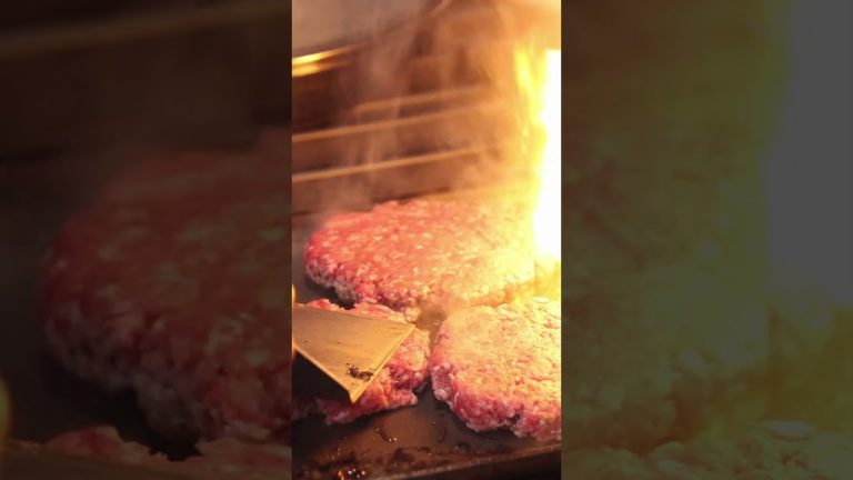 Smash burger déjeuner  #recette #food #cuisine #recettefacile #burger #recipe #smashburger #cuisine