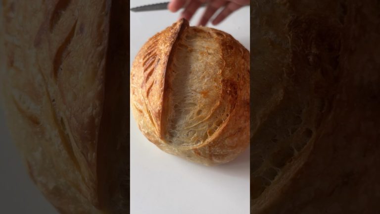 Sourdough scoring chili 🌶️ cheese 🧀 bread #shorts