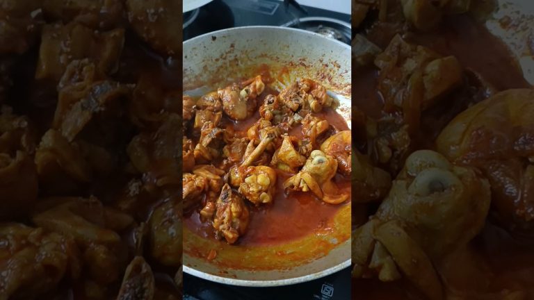 చలి కాలంలో నోటికి రుచిగా🤤 చికెన్ కర్రీ 😍😍 #chicken #chickenrecipe #chickencurry #shorts #ytshorts