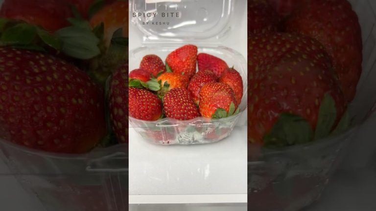 Strawberry Milkshake #asmr #shorts #ytshorts #spicybitebykeshu