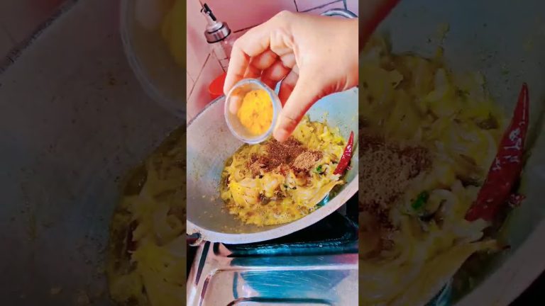 Bihari Chicken Curry/बिहारी आलू चिकन रेसिपी/Bihari Chicken Deshi Recipe #food #chickencurry #shorts