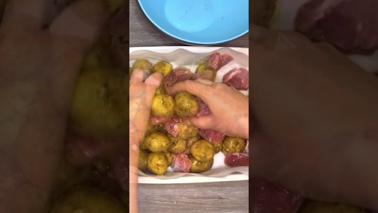 Uncomplicated Cooking: Meat with Potatoes and Salad