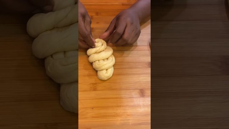 Dough Shaping #43 by @TapointheKitchen