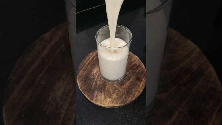 Healthy Smoothie 🥜🍌#shorts #smoothie