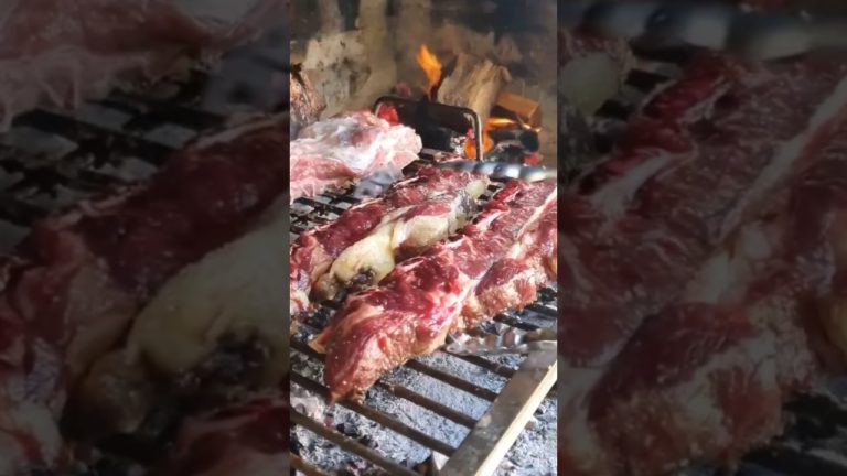 How to make Smoke Beef Ribs on a Charcoal Grill? Easy Smoked Beef Ribs#food #cooking#fyp#shorts