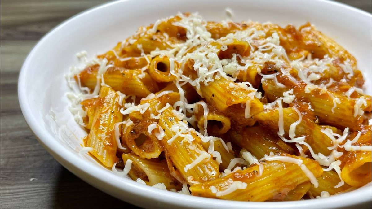 Pasta with readymade Pasta sauce – 5 min quick pasta recipe – Instant red sauce pasta recipe