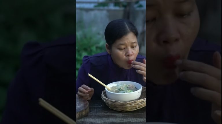 Pork leg and noodle #shorts  #food #simplecook #tastyfood #cooking #simplechef #yummyfood #mukbang