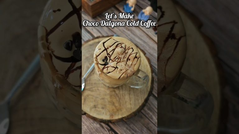 Let's Make Choco Dalgona Cold Coffee #tulikaskitchen89 #coldcoffee #viralvideo #ytsorts #shorts