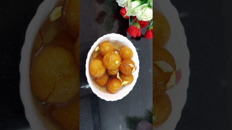 लुसलुशीत ब्रेड गुलाबजामुन | Bread Gulab jamun #youtubeshorts #shorts #viral