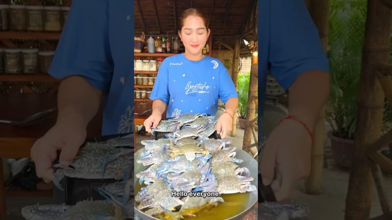 Fry crab and cook delicious #shorts #cooking #food #fry