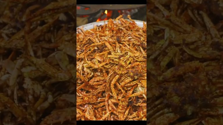 BIG SIZE CRABS Seafood Recipe #villagecooking #crab #crabcurry #villagefood #villagevlog #viralshort