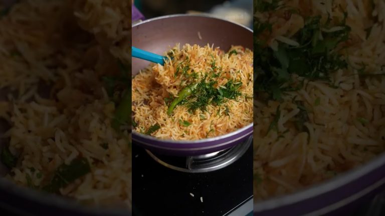 Make this amazing Ghee Podi Rice and Potato Roast for lunch tomorrow and thank us later! 😍 #shorts