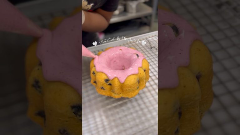 DIML as a Pastry Chef in Mumbai 📍👩🏽‍🍳🌻 #diml #vlog #pastry #dessert #timestamps #work