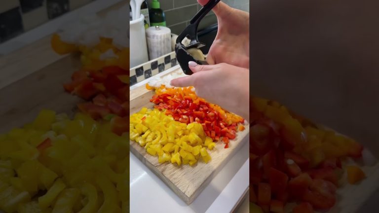 Thai peanut chicken sheet pan💛 #healthydinnerrecipe #recipe #mealprep #highprotein #sheetpandinner